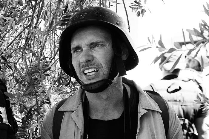 Тишина в эфире: День памяти журналистов, погибших при исполнении профессиональных обязанностей Тишина в эфире: День памяти журналистов, погибших при исполнении профессиональных обязанностей