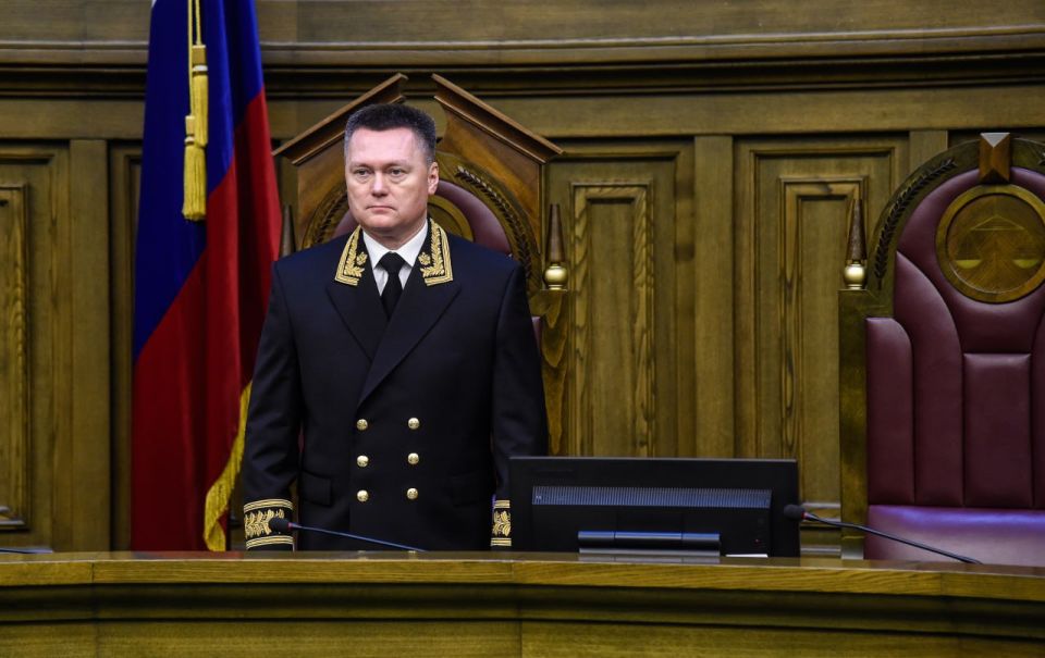 По поручению Игоря Краснова три коллегии Верховного Суда России – по гражданским делам, по административным делам и по экономическим спорам – уже готовят обзор судебной практики по рассмотрению дел об оспаривании сделок с...