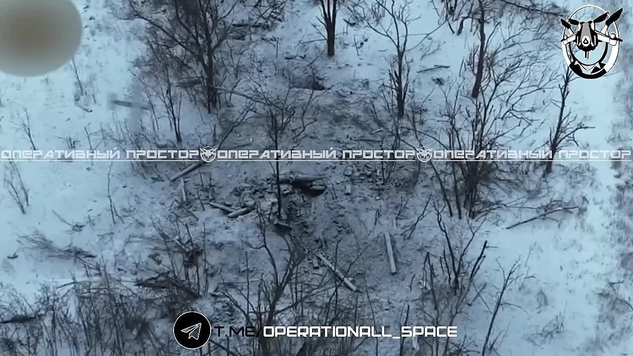 Под Купянском российские бойцы подразделений беспилотных системы уничтожили блиндаж, в котором располагался пункт запуска БПЛА врага