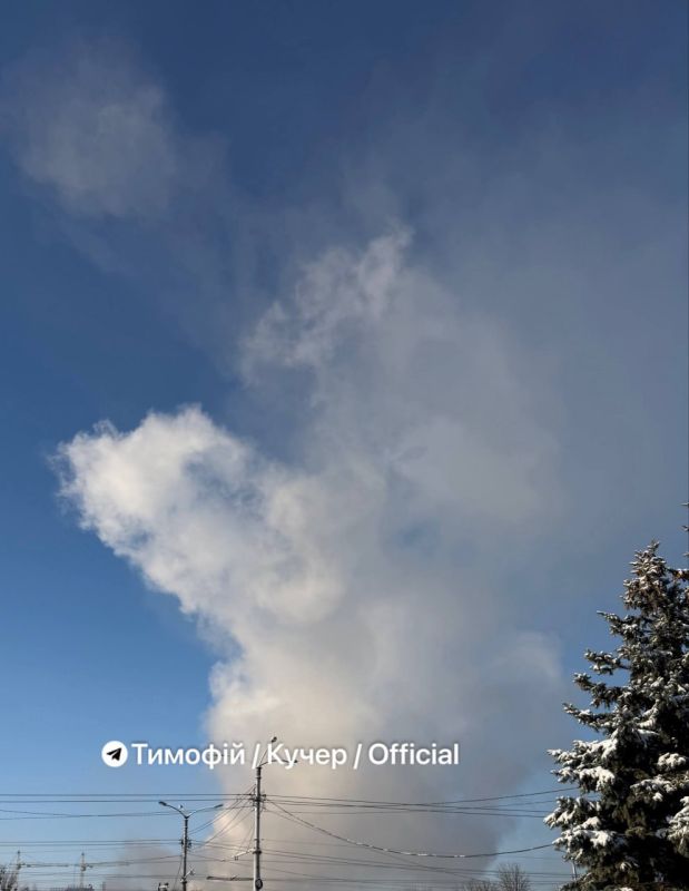 Несколько ракет ударили в Харькове Несколько ракет ударили в Харькове