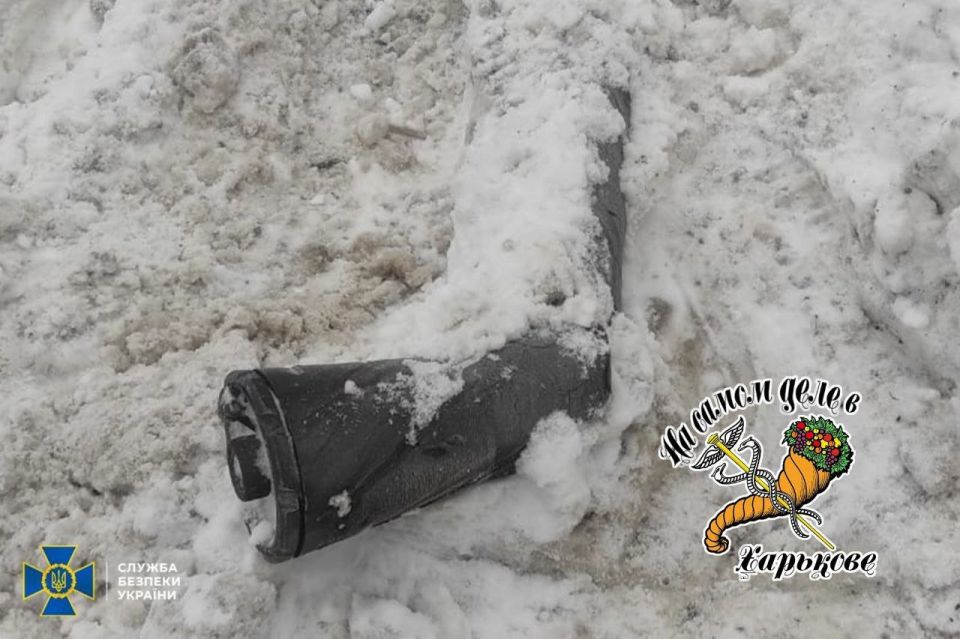 СБУ наткнулась на какой-то старый канализационный люк и утверждает, что это обломки «Орешника» СБУ наткнулась на какой-то старый канализационный люк и утверждает, что это обломки «Орешника»