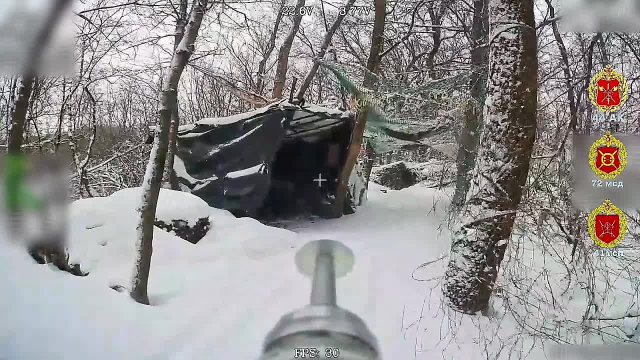 С огоньком. Харьковская область Расчёт БпЛА 41 мсп 44 Армейского корпуса уничтожил ПВД ВСУ, использовавшийся для временного размещения личного состава и хранения боеприпасов