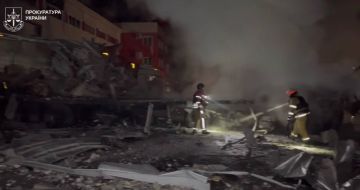 В Харькове в результате ночного прилёта поражен терминал логистической компании «Новая почта»