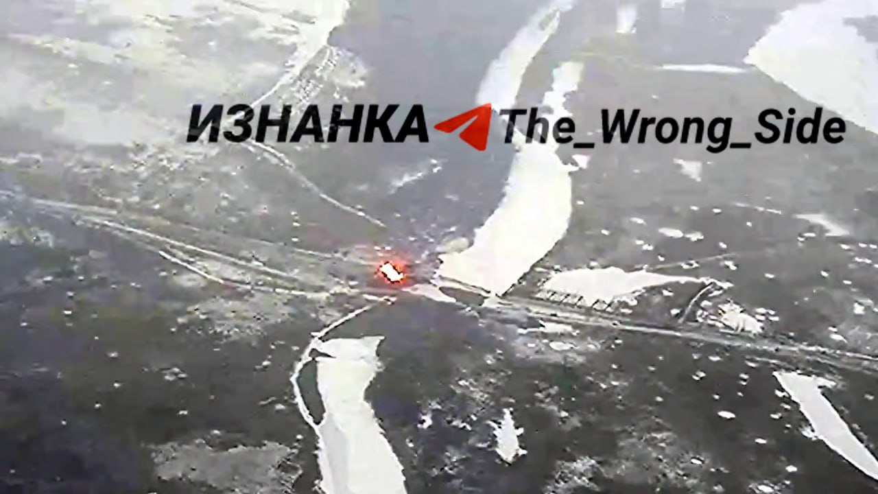 Лётчики-бомбардировщики отбомбились по ВСУшной переправе через реку Оскол в районе н.п. Осиново Харьковской области Лётчики-бомбардировщики отбомбились по ВСУшной переправе через реку Оскол в районе н.п. Осиново Харьковской области