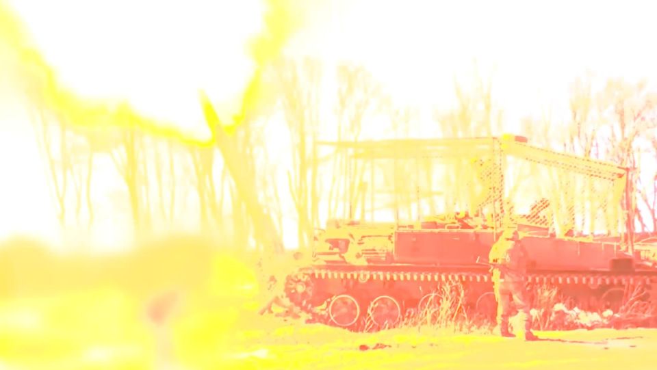 ������ ����������� ������� 2�4 "�������" 45-� ��� � ������� ��� "�����" ��������� 240-�� �������� 3��2 � �������-���������� ����� 3�2 ��� ��������� ������� ��� � ��������� ������ ����������� �������, �������� ���������� ��