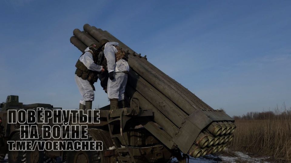 РСЗО «Ураган», САУ «Гиацинт-К» и «Мста-С» из состава 288-й гвардейской артиллерийской бригады ГрВ «Запад» работают по целям в Харьковской области