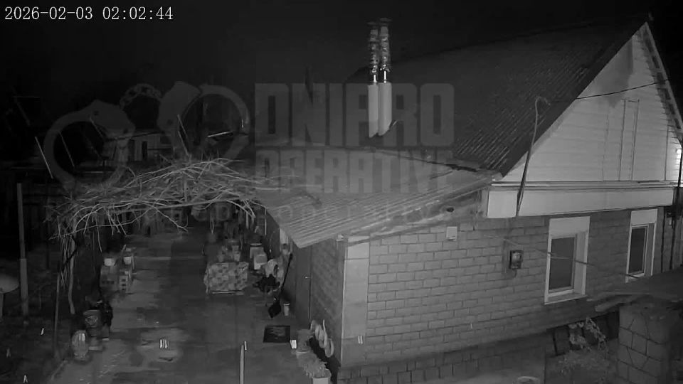 Сегодня ночью российскими войсками нанесён массированный удар высокоточным оружием большой дальности наземного и воздушного базирования, ударными БПЛА по предприятиям ВПК Украины и используемым в их интересах объектам...