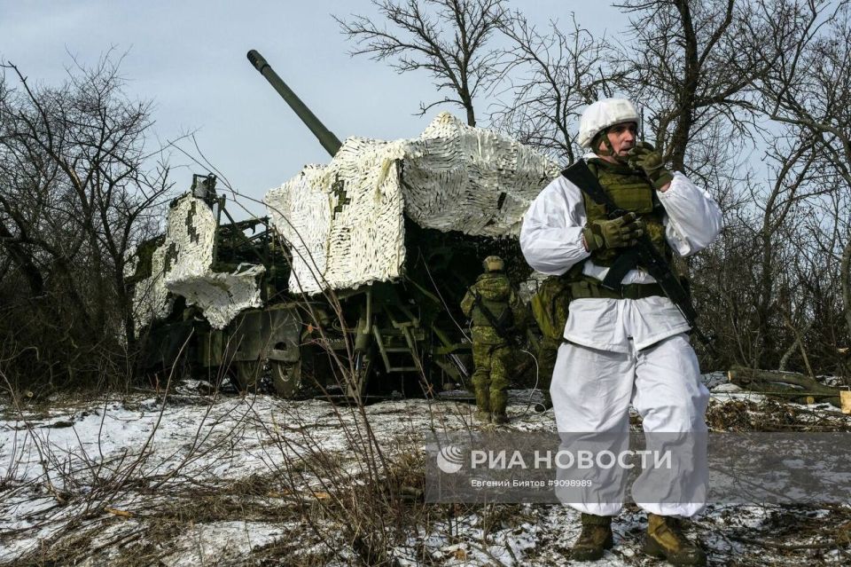 Кадры боевой работы расчёта 152-мм самоходного артиллерийского орудия 2С44 «Гиацинт-К» 288-й бригады группировки войск «Запад» на Харьковском направлении Кадры боевой работы расчёта 152-мм самоходного артиллерийского орудия 2С44 «Гиацинт-К» 288-й бригады группировки войск «Запад» на Харьковском направлении