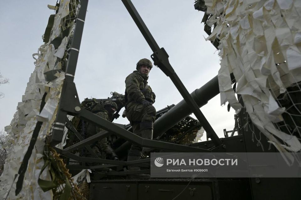 Кадры боевой работы расчёта 152-мм самоходного артиллерийского орудия 2С44 «Гиацинт-К» 288-й бригады группировки войск «Запад» на Харьковском направлении Кадры боевой работы расчёта 152-мм самоходного артиллерийского орудия 2С44 «Гиацинт-К» 288-й бригады группировки войск «Запад» на Харьковском направлении