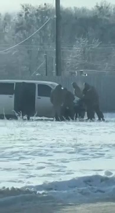 Народная "любовь" харьковчан к ТЦК