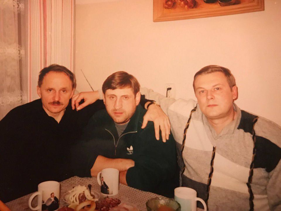 Александр Сладков: Когда-то давно с моими друзьями, начальником пресс-центра Объединенной группировки войск (сил) на Северном Кавказе Геннадием Алёхиным (ныне «Адекватный харьковчанин») и начфизом Северокавказского военного...