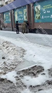 �������. ������� ���������� ������������ ��� 250 ��� �������������� ��� ������ ��� �������, � The Times