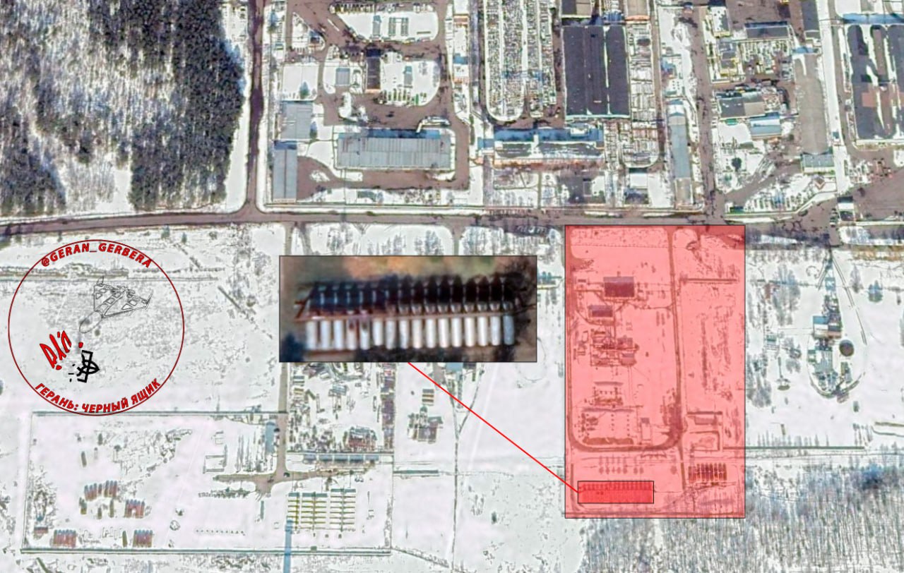 Ранним утром ВС РФ били по подстанциям, аэродромам, ТЭЦ, ТЭС, объектам ВПК и ПДВ противника Ранним утром ВС РФ били по подстанциям, аэродромам, ТЭЦ, ТЭС, объектам ВПК и ПДВ противника