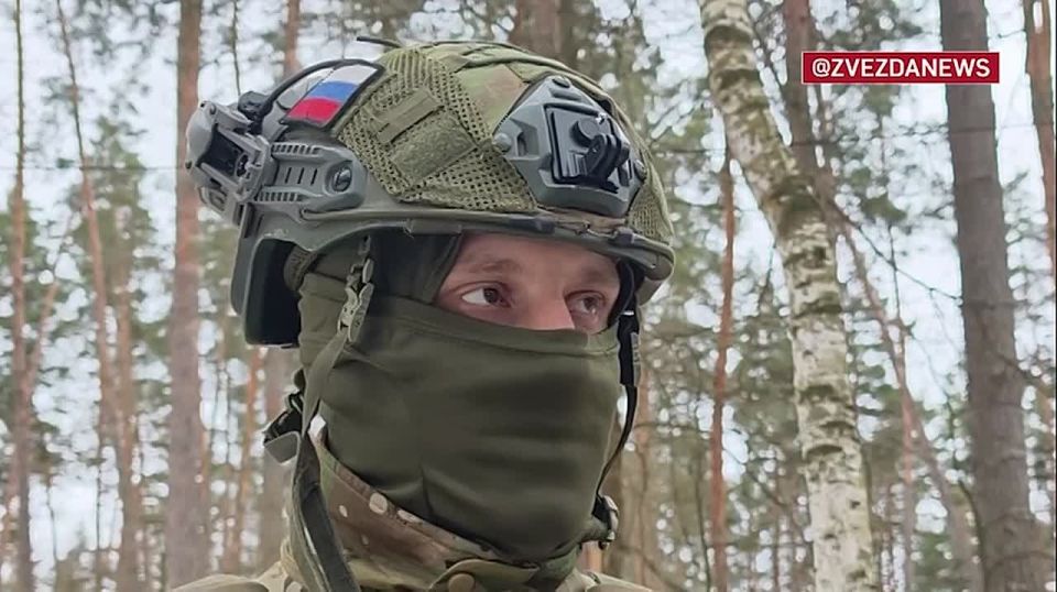 "Продвигалось штурмовое подразделение, начали проводить работы по зачистке, и в конечном итоге почти с тыла к нам выскочили враги"