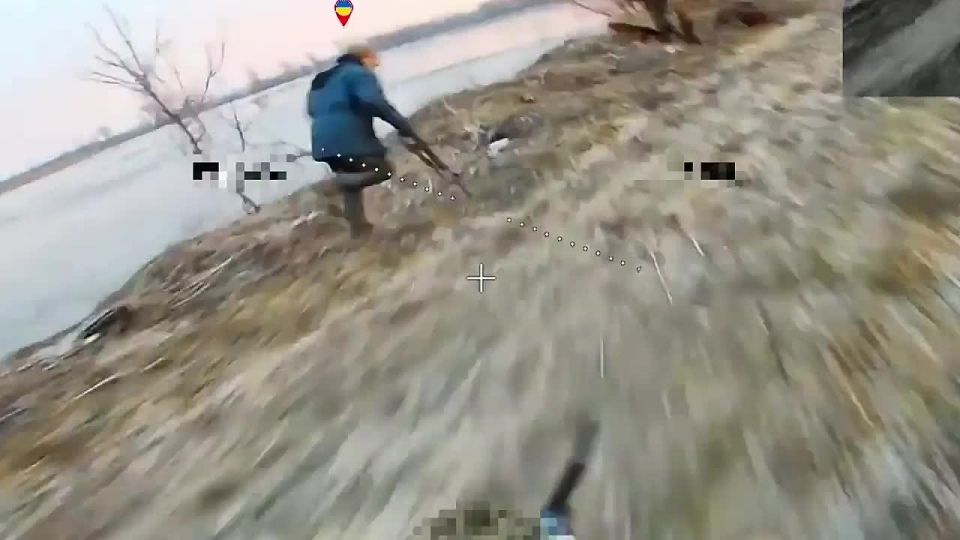 ВСУ предприняли попытку скрытно пробраться в Купянск, однако один из украинских боевиков не совладал с нервами и начал атаковать из стрелкового оружия наш разведывательный дрон