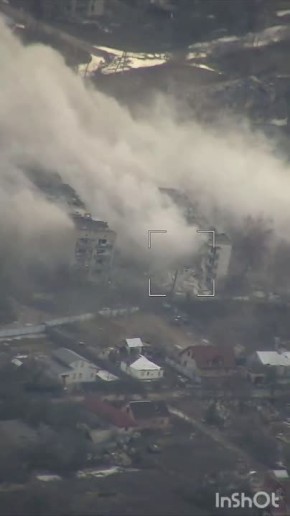 Момент удара по позициям ВСУ в н.п.Баровая Харьковской области