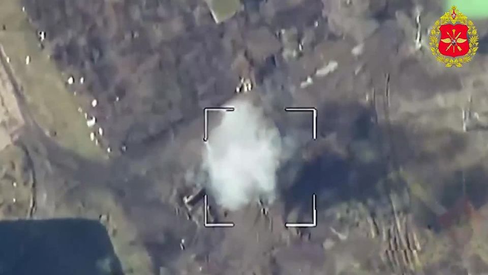 Минобороны России: 00:00 Операторы БПЛА группировки «Север» сожгли самоходку ВСУ в Харьковской области