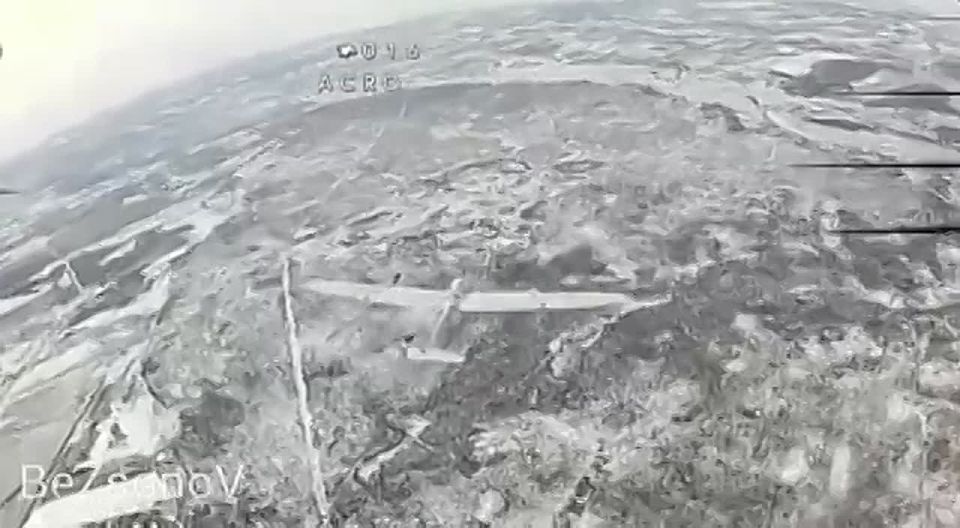 Даниил Безсонов: Кадры боевой работы расчетов FPV-истребителей войск БЛА в составе группировки войск «Запад» по уничтожению разведывательных БПЛА ВСУ на Харьковском направлении