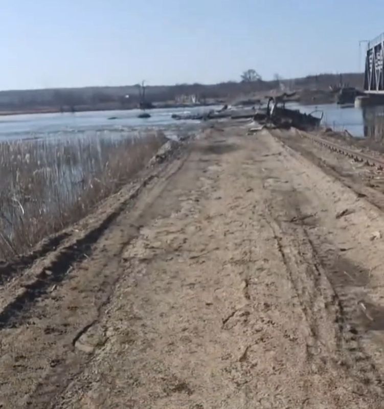 Осиново Купянский район. Эвакуация гражданских с левого берега со стороны украинских волонтёров, 12.03.2026