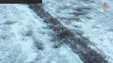 Минобороны России: 00:00 Расчёты САУ «Гвоздика» отдельного мотострелкового полка 11-го армейского корпуса группировки «Север» поразили огневые позиции ВСУ на Харьковском направлении