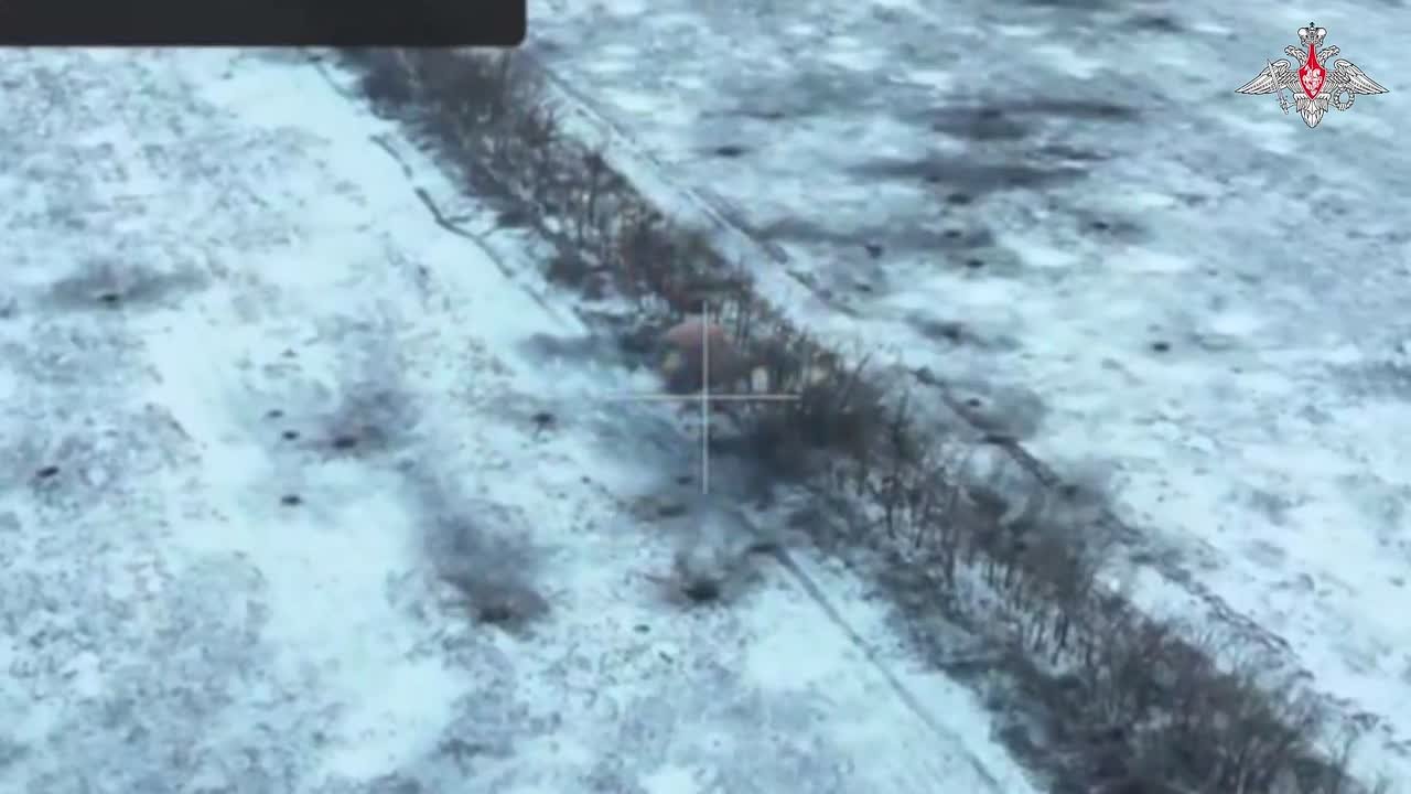 Минобороны России: 00:00 Расчёты САУ «Гвоздика» отдельного мотострелкового полка 11-го армейского корпуса группировки «Север» поразили огневые позиции ВСУ на Харьковском направлении