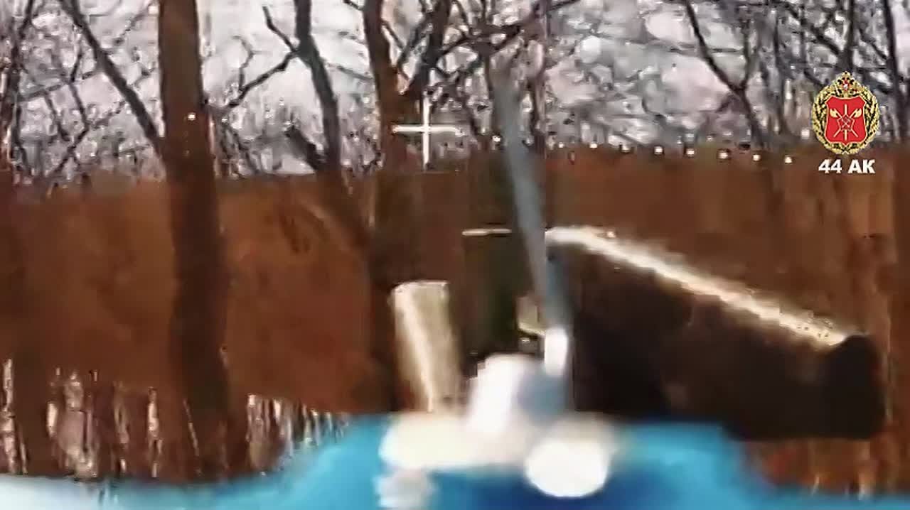 Связь оборвалась. На кадрах — работа расчёта БпЛА 44 Армейского корпуса по инфраструктуре связи противника