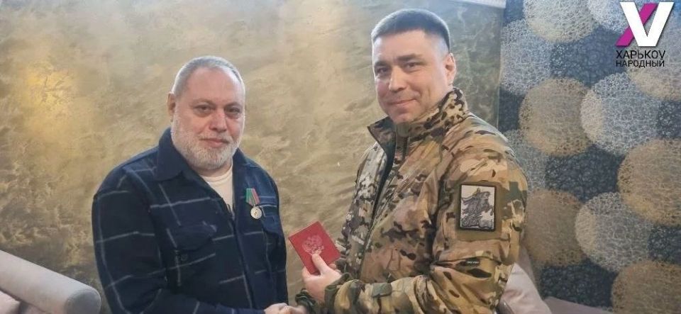 Харьковчане, служащие в подразделениях ЛНР и отличившиеся в ходе спецоперации, в том числе на Харьковском направлении, были награждены медалями "За участие в Харьковском сопротивлении" Харьковчане, служащие в подразделениях ЛНР и отличившиеся в ходе спецоперации, в том числе на Харьковском направлении, были награждены медалями "За участие в Харьковском сопротивлении"