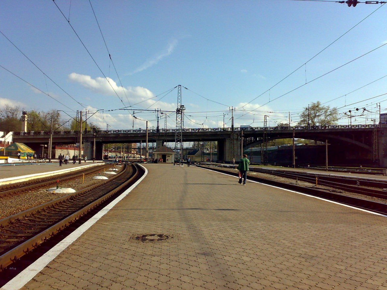 В Харькове на путепроводе имени Магомета Караева сбили табличку в его честь В Харькове на путепроводе имени Магомета Караева сбили табличку в его честь