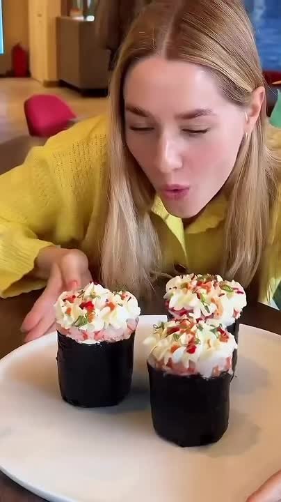 Анатолий Кузичев: В России набирает обороты необычный гастрономический тренд — суши-куличи