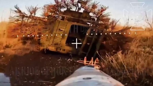 Уничтожение уже нечасто встречающегося БТР-4 ВСУ на окраине Казачьей Лопани Харьковской области