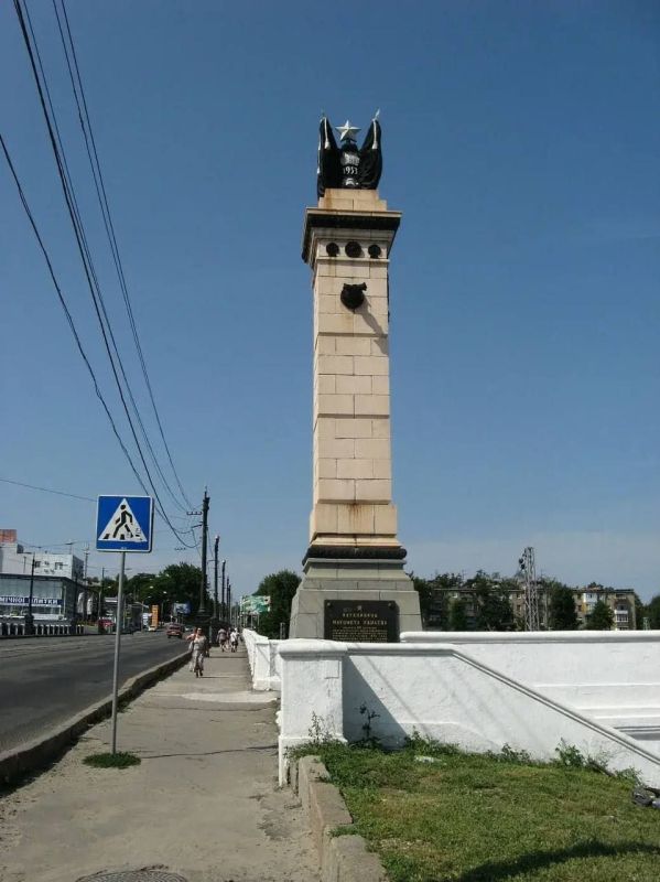 � �������� �� ����������� ����� �������� ������� � ���� ������ �������������, ������� � 1941 ���� ����� ����� �������� ���� ������ � ����������� ���������, � ����� �������� � ��� �����