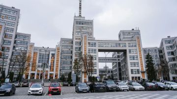 "Коммунальный дефолт" и маниловские планы по индустриализации