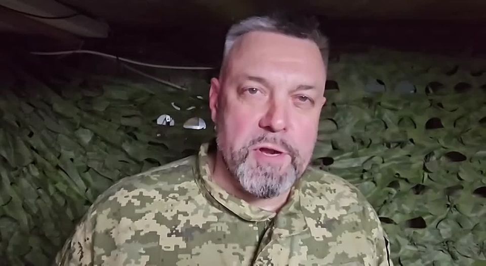 Вылезло чучело из нафталина