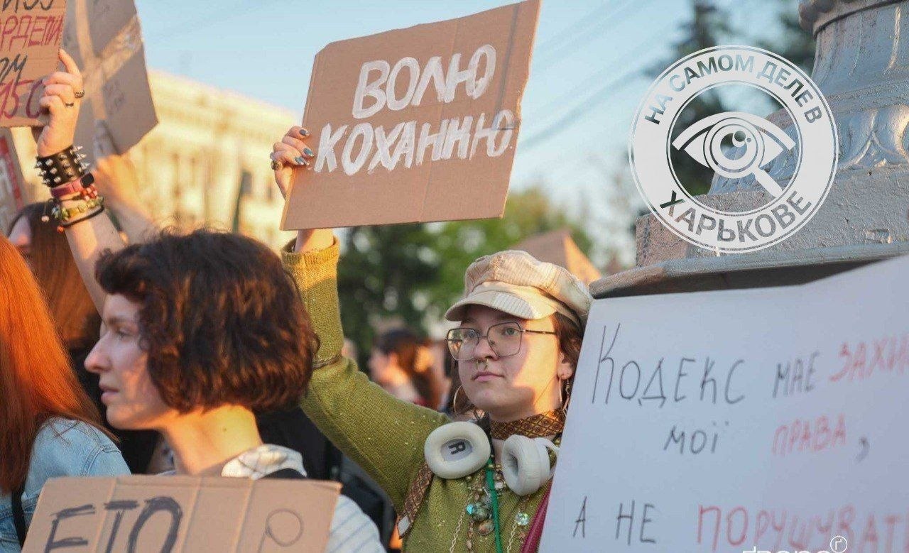 Откуда вы только повылазили? Откуда вы только повылазили?