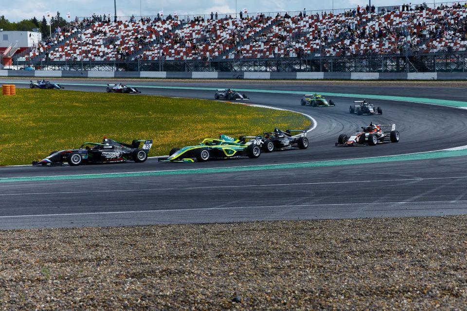 Раунд второй: чемпионат России SMP Formula 4 переезжает в Казань! Раунд второй: чемпионат России SMP Formula 4 переезжает в Казань!