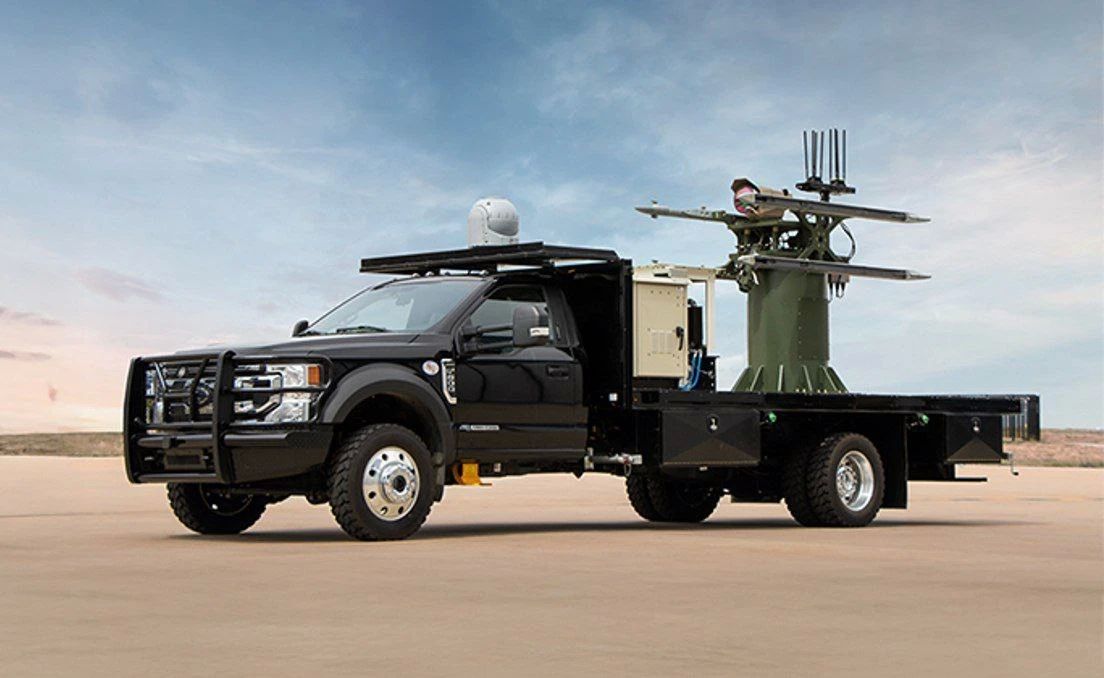 Поражение легкого антидронового ЗРК MAAWLR ВСУ производства американской компании Sierra Nevada Corp ударом FPV-дрона ГВ "Север" в Харьковской области Поражение легкого антидронового ЗРК MAAWLR ВСУ производства американской компании Sierra Nevada Corp ударом FPV-дрона ГВ "Север" в Харьковской области