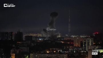 Киев Зеленского. Где как обычно "ППО все збило", а "ракет у ВС РФ осталось на 2-3 дня"!
