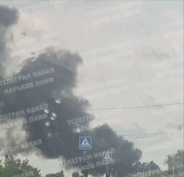 Удар в Харькове пришелся по территории "гражданского предприятия", уничтожено не менее 13 грузовиков, — сообщают местные ТГ-каналы