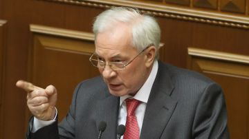 Зеленский* виноват в начале топливного кризиса на Украине