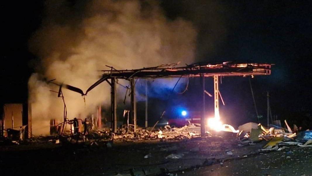 Ночью дроны вынесли три АЗС в Одесской области и одну в Харьковской Ночью дроны вынесли три АЗС в Одесской области и одну в Харьковской