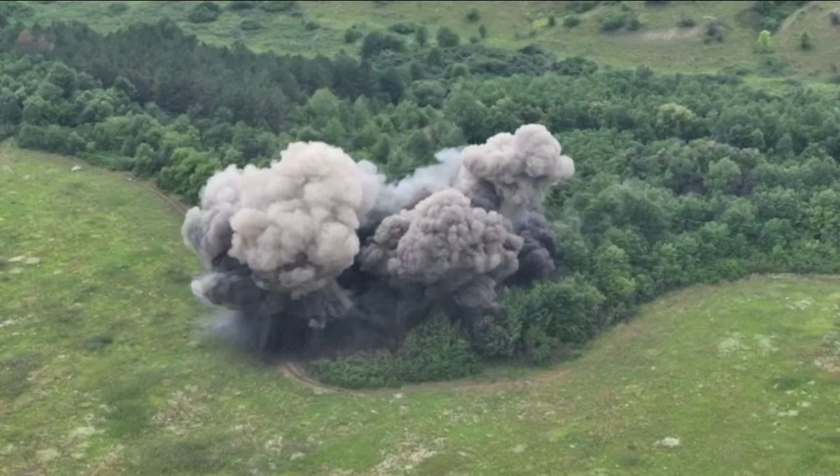 Точные прилеты чугуния по украинским позициям в Харьковской области Точные прилеты чугуния по украинским позициям в Харьковской области
