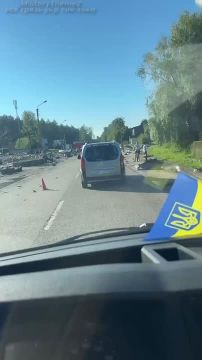Последствия удара Герани по АЗС в городе Богодухов Харьковской области