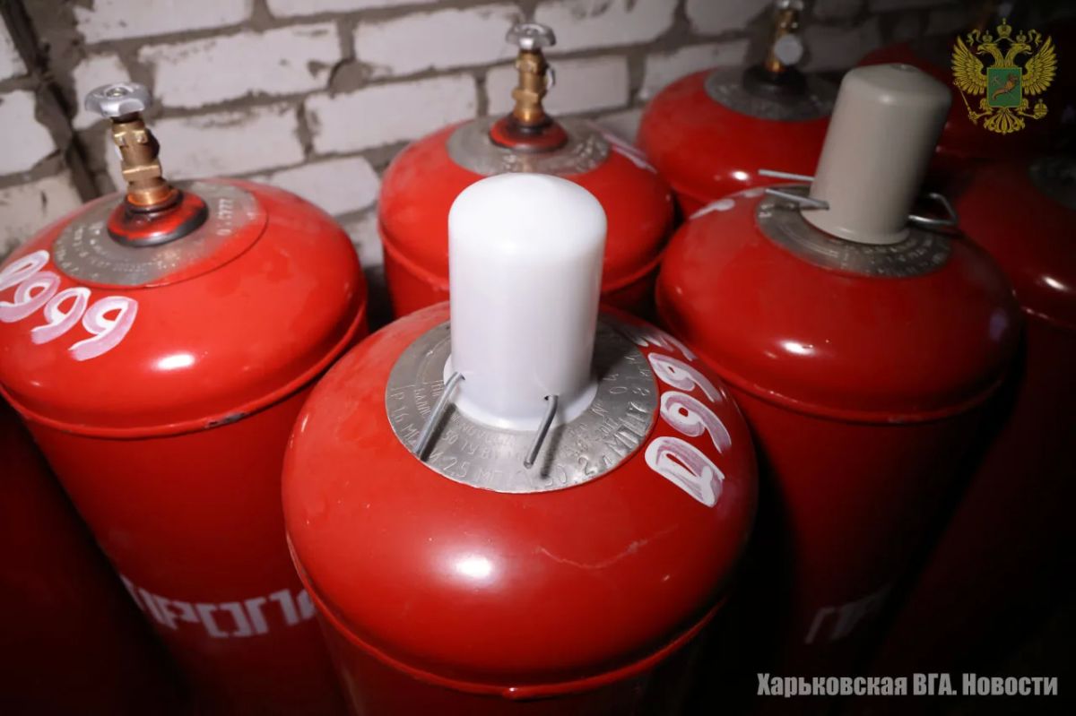 Ввиду отсутствия централизованного электро- и газоснабжения на освобождённой территории Харьковской области Военно-гражданская администрация продолжает обеспечивать население прифронтовых населённых пунктов сжиженным... Ввиду отсутствия централизованного электро- и газоснабжения на освобождённой территории Харьковской области Военно-гражданская администрация продолжает обеспечивать население прифронтовых населённых пунктов сжиженным...