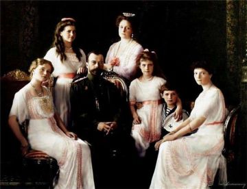 В ночь с 16 на 17 июля 1918 года, в Екатеринбурге была расстреляна семья последнего российского императора