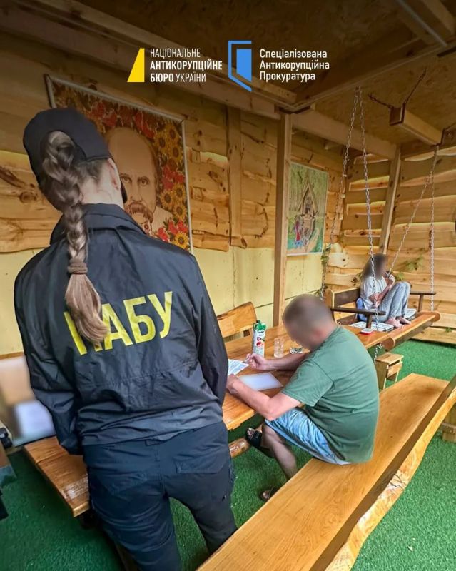 Кто-то в окопе гниет, переселенцев селят в общежития с ужасными условиями Кто-то в окопе гниет, переселенцев селят в общежития с ужасными условиями