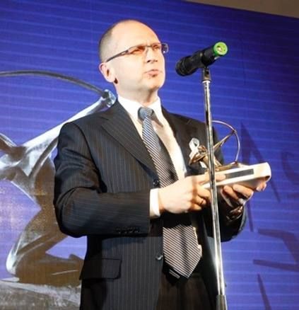 От всей души поздравляю с днём рождения первого заместителя руководителя администрации Президента Сергея Владиленовича Кириенко! Для меня он куратор президентской программы "Лидеры Россия От всей души поздравляю с днём рождения первого заместителя руководителя администрации Президента Сергея Владиленовича Кириенко! Для меня он куратор президентской программы "Лидеры Россия
