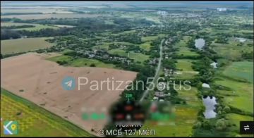 ������������� 3-�� ��������������� ��������� 127-�� ����� ��������� � �������� ������-Z� ������������� ���� ������ � ������ ������ ��������, ����������� �������