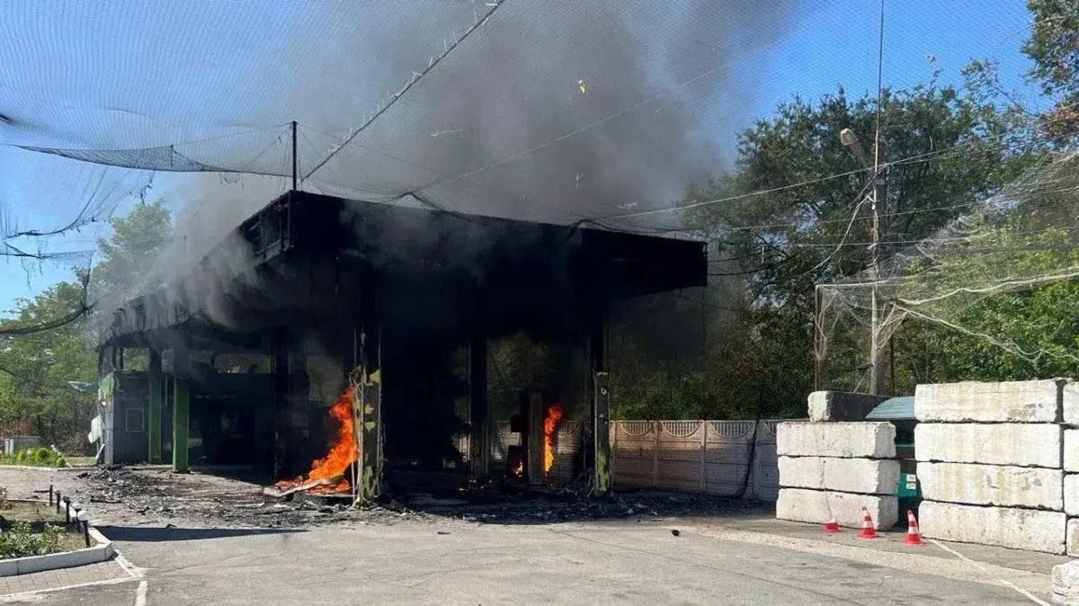 ВС РФ поразили в акватории Черного моря южнее и восточнее Одессы два сухогруза, которые доставляли грузы военного назначения ВС РФ поразили в акватории Черного моря южнее и восточнее Одессы два сухогруза, которые доставляли грузы военного назначения