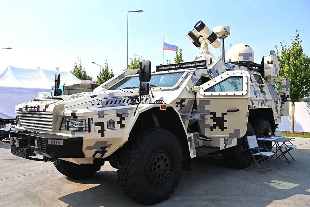 Вооруженные силы (ВС) России начали применять лазерную систему противовоздушной обороны (ПВО) для борьбы с дронами противника в зоне специальной военной операции (СВО) Вооруженные силы (ВС) России начали применять лазерную систему противовоздушной обороны (ПВО) для борьбы с дронами противника в зоне специальной военной операции (СВО)