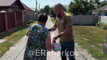 Центр помощи Единой России продолжает адресную поддержку беженцев из Харьковской области
